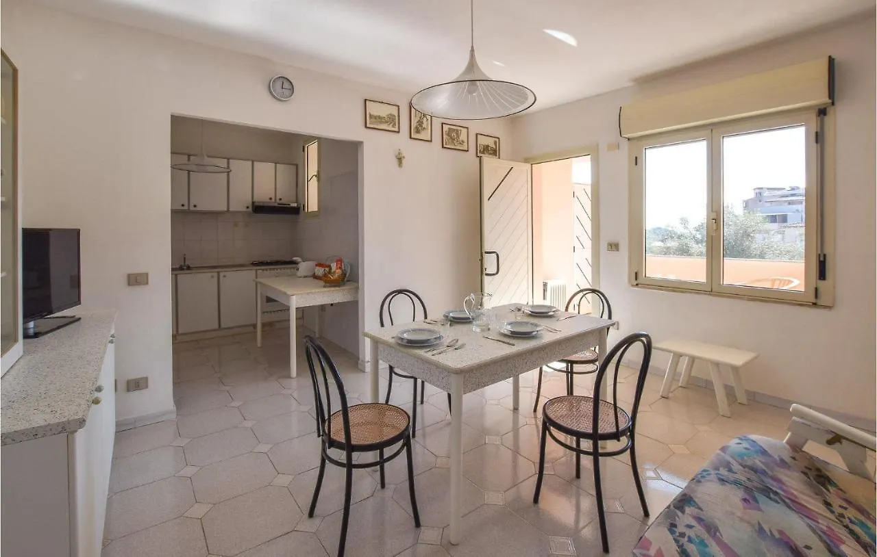 2 Bedroom Awesome Apartment In Villasimius